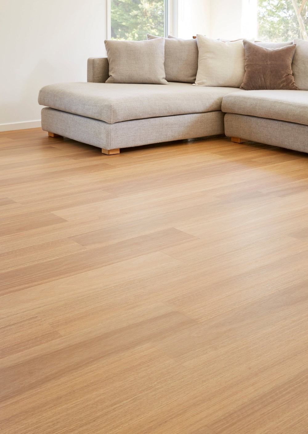 Kingswood™ 1.2 Flooring