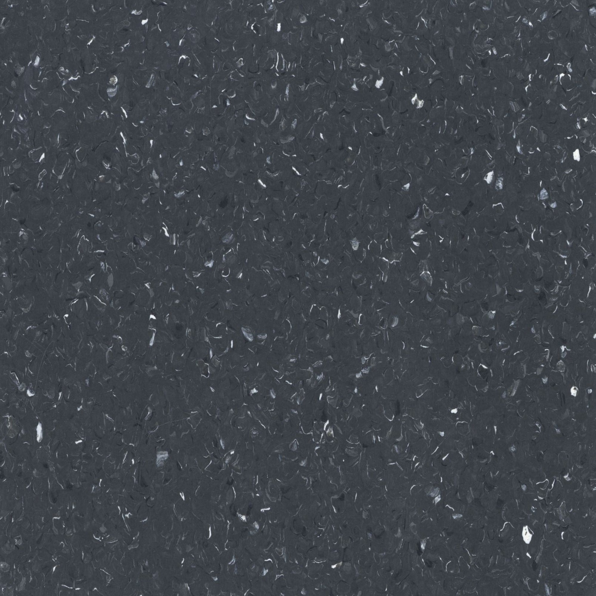 Quantum | Pitt Black